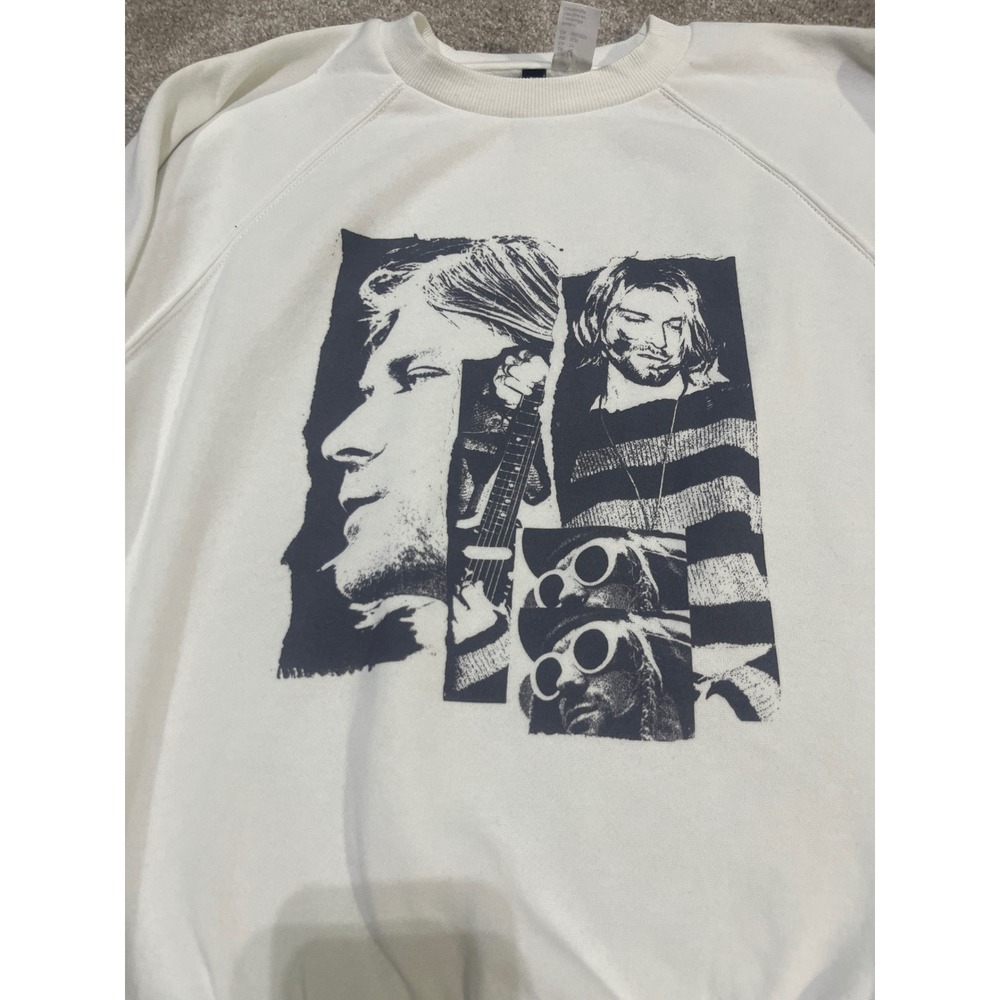 Kurt Cobain Divided Graphic‎ Sweatshirt Cream/White womens XS Nirvana Grunge 87
